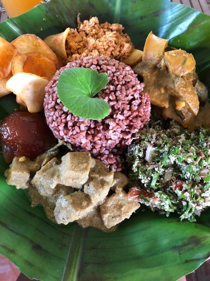 Sri Yoga Shala Bed & Breakfast อูนาวาตูนา ภายนอก รูปภาพ
