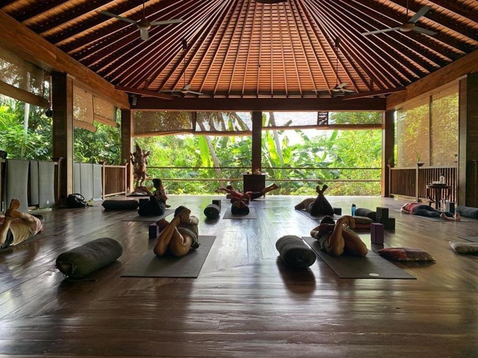 Sri Yoga Shala Bed & Breakfast อูนาวาตูนา ภายนอก รูปภาพ